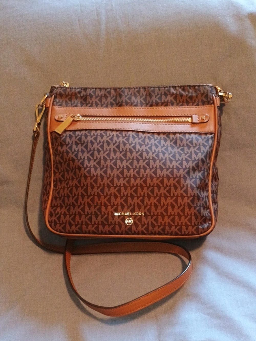 Michael Kors Logo Jet Set Charm North South Brown/Acorn Nylon Crossbody Purse